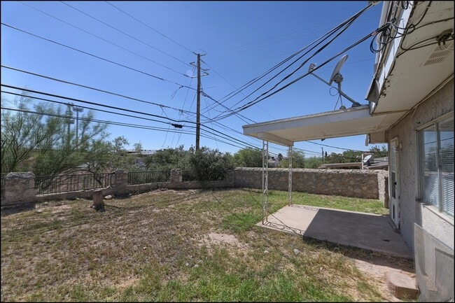 Building Photo - 6951 Alto Rey Ave