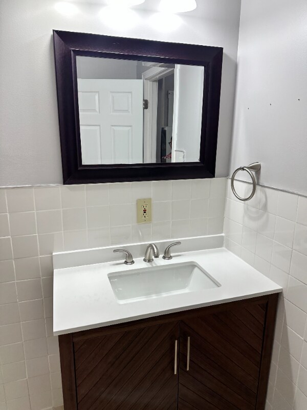 Building Photo - 16 Ashland Ave