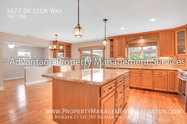 Building Photo - 1677 De Leon Way