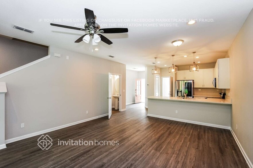 Building Photo - 7157 Jareth Dr