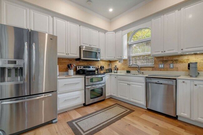 Building Photo - 3440 Jonathan Landing Dr