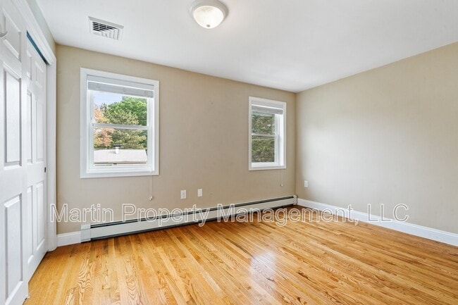 Building Photo - 31 Wethersfield Rd