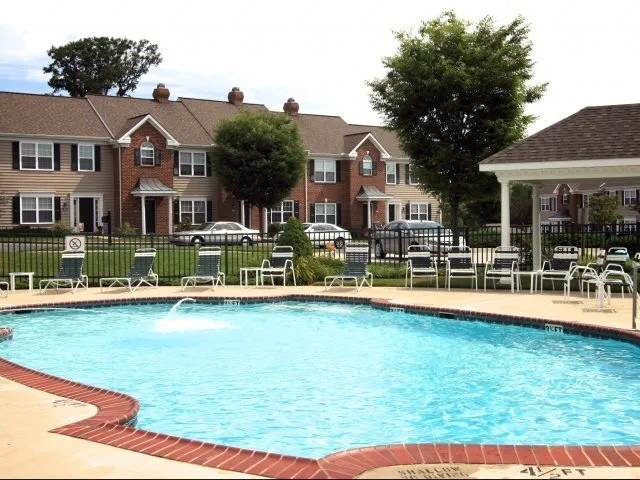 Primary Photo - Highlands at Warwick