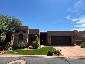 Building Photo - Furnished Entrada Home