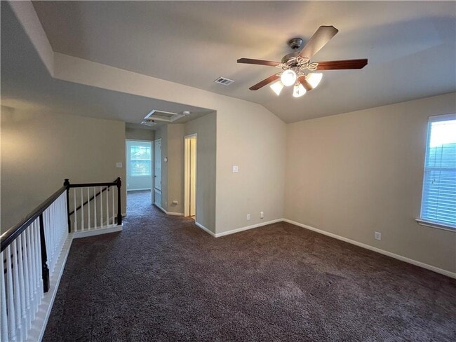 Building Photo - 1704 Rockland Dr