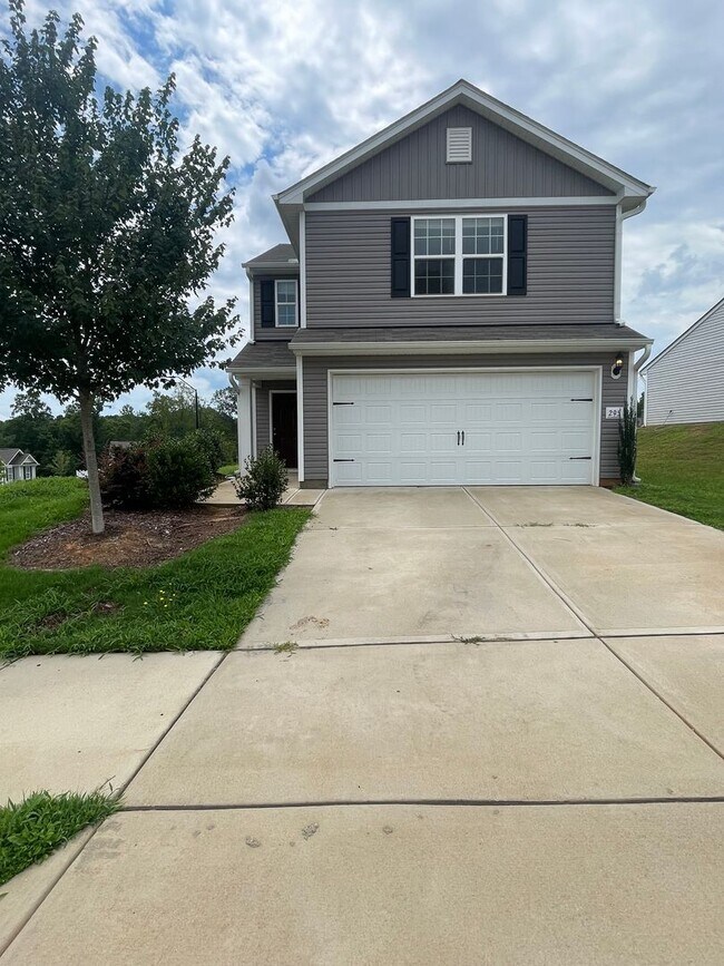 Building Photo - Charming 3-bedroom Single Family Home.