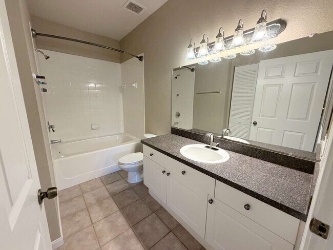Building Photo - 2138 Chianti Pl