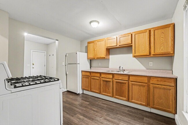 Building Photo - 49 National Ave NW