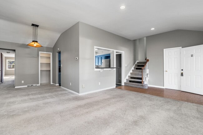 Building Photo - 509 Frank Ln