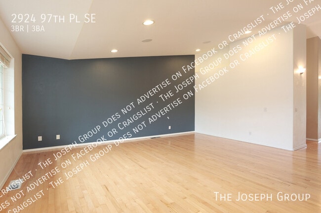 Building Photo - 2924 97th Pl SE