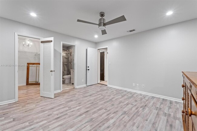 Building Photo - 1912 SW 97th Terrace