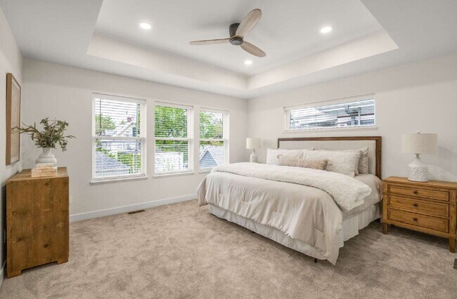 Building Photo - Stunning New Construction in the Heart of Uptown