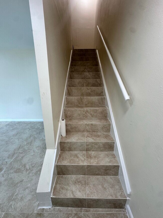 Building Photo - 5614 Blueberry Ct