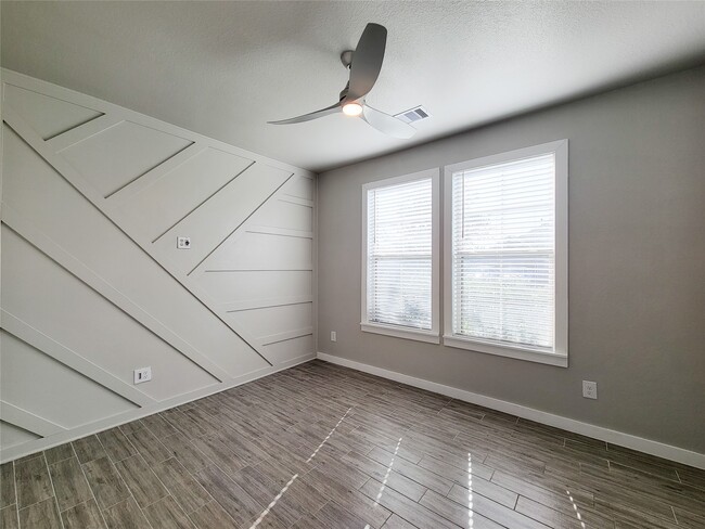 Building Photo - 31402 Conover Dr