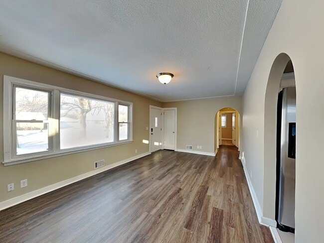 Building Photo - 6634 Fridley St NE