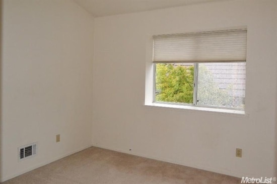 Building Photo - NICE TWO STORY HOME IN GRANITE BAY!