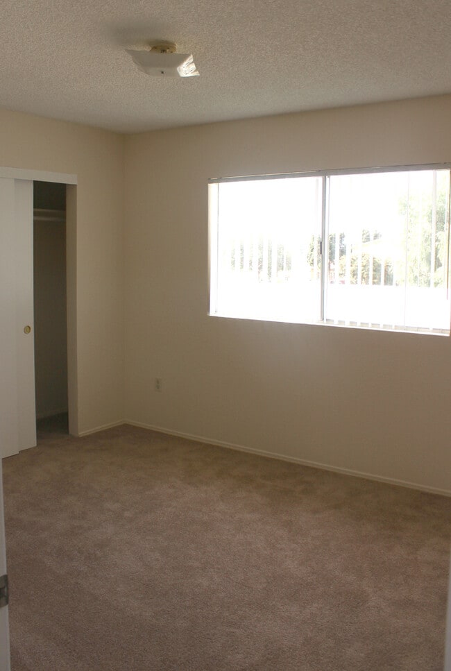 Building Photo - 1023-1027 12th Street