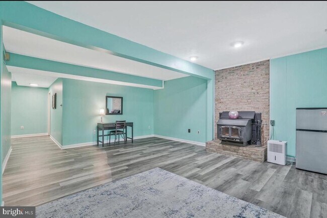 Building Photo - 9801 Burke Pond Ln