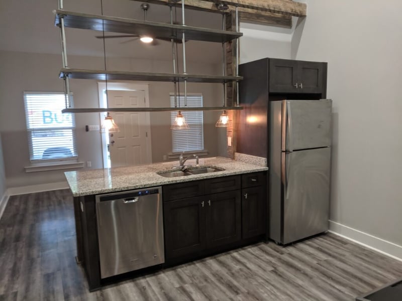 Building Photo - 1657 Mayhew St