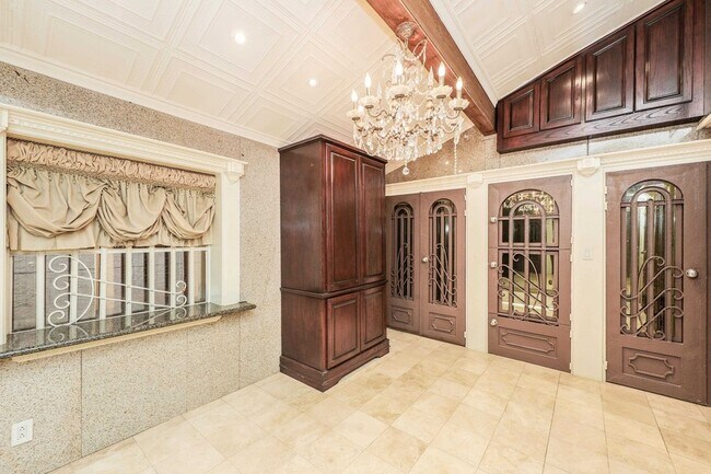 Building Photo - 5500 McPherson Rd