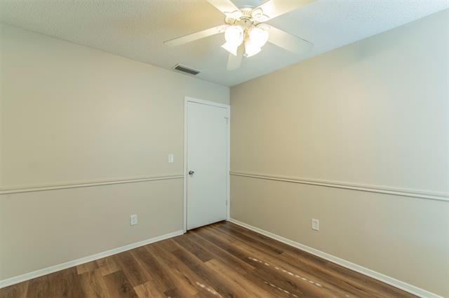 Building Photo - 213 Melinda Dr