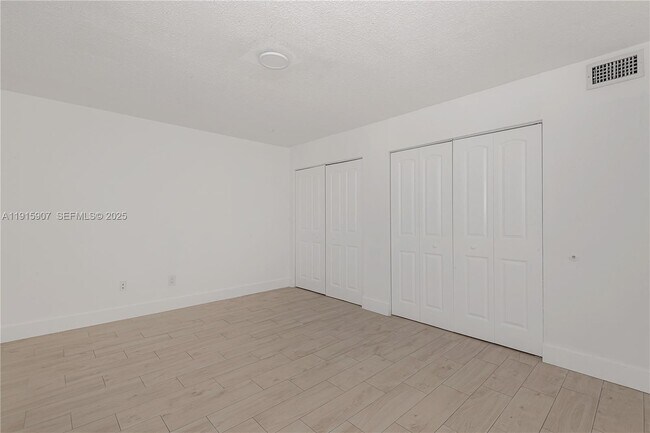 Building Photo - 631 Jefferson Ave