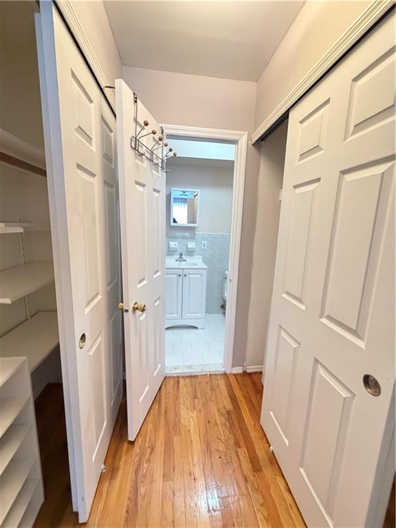 Building Photo - 8669 Bay 16th St