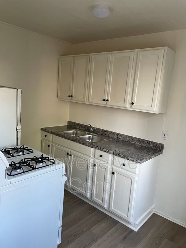 1912 1/4 Whittier Blvd 1912 1/4 Whittier Blvd Montebello CA 90640