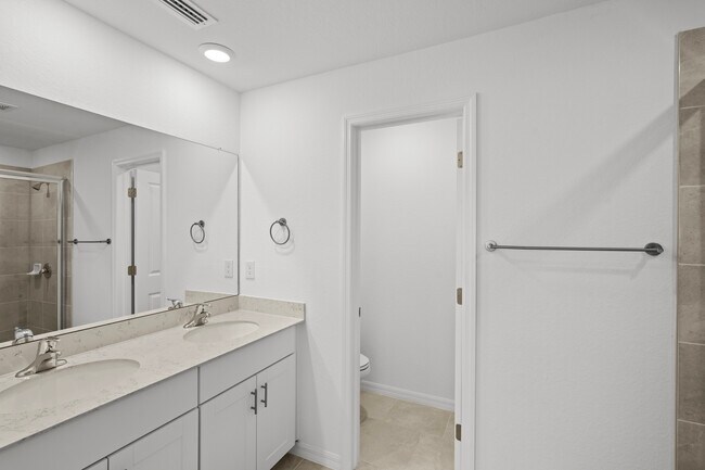 Building Photo - 14275 Oviedo Pl