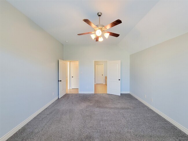 Building Photo - 106 Colina Vista Way