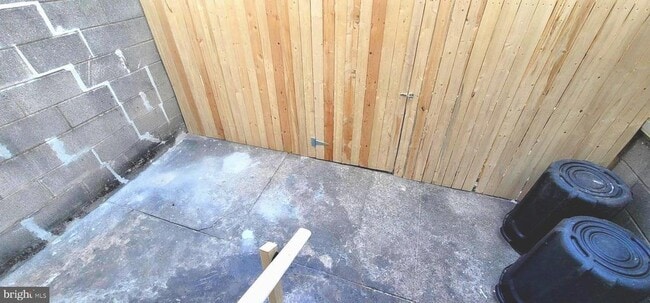 Building Photo - 1451 S Etting St