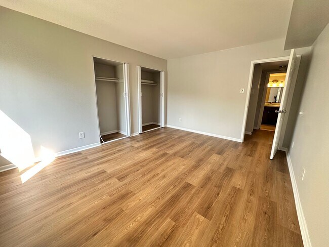 Building Photo - Available for Immediate Move-In – 2 Bed | 2 Bath Condo