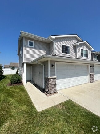 Building Photo - 763 NE Macey Way