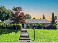 Building Photo - Newly Remodel Home in West Hills!