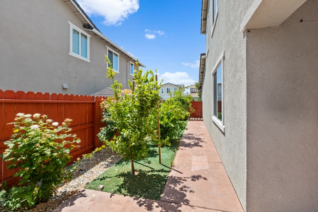 Building Photo - 4560 White Sage St