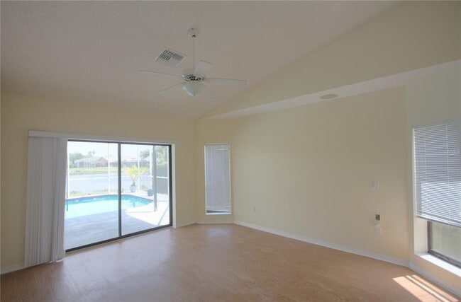Building Photo - 6907 Ranch Rd