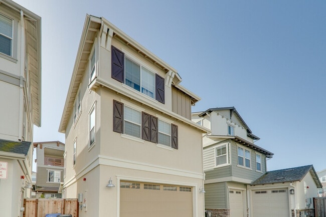 Building Photo - 37523 Sand Drift Rd