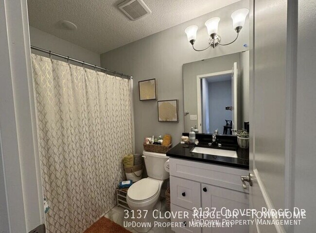 Building Photo - 3137 Clover Ridge Dr