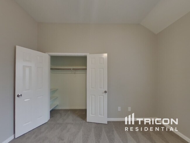 Building Photo - 8128 Mt Shasta Cir
