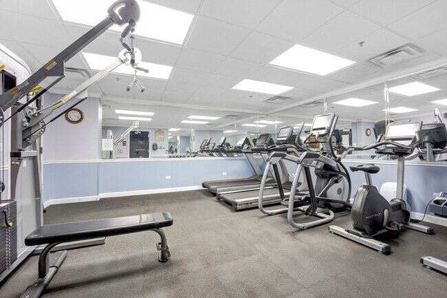 Building Photo - 1400 S Michigan Ave