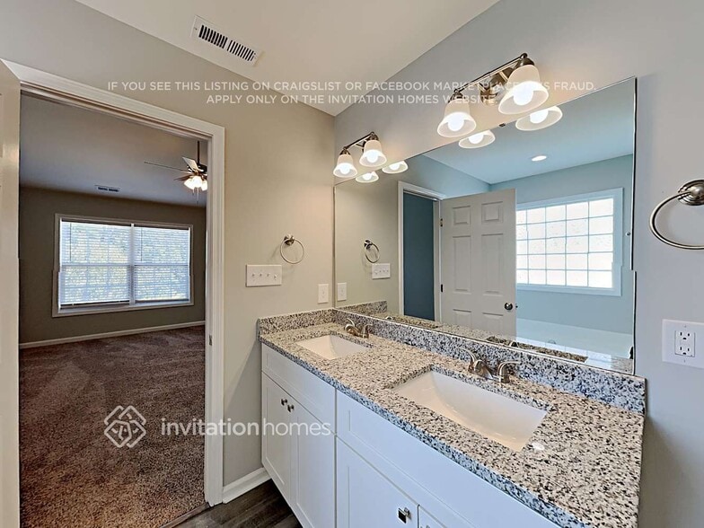 Building Photo - 3004 Trassacks Dr