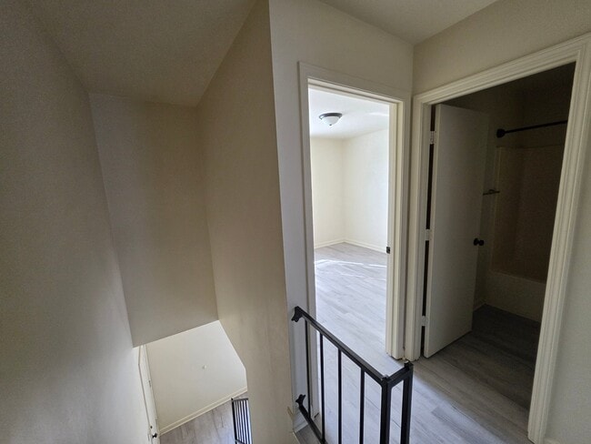 Building Photo - 278 Northridge Dr