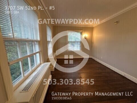 Building Photo - 3707 SW 52nd Pl