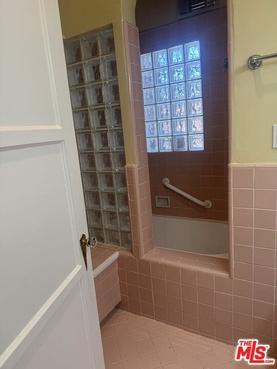 Building Photo - 4116 Garthwaite Ave