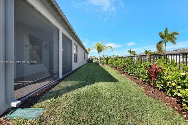 Building Photo - 10858 SW Meandering Mile Rd