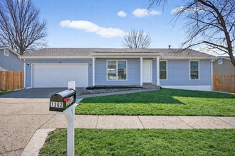 Building Photo - 1362 Half Moon Dr