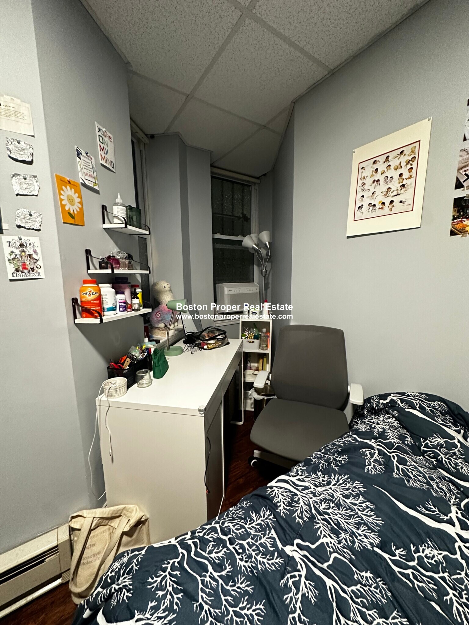 Building Photo - 61 Park Dr