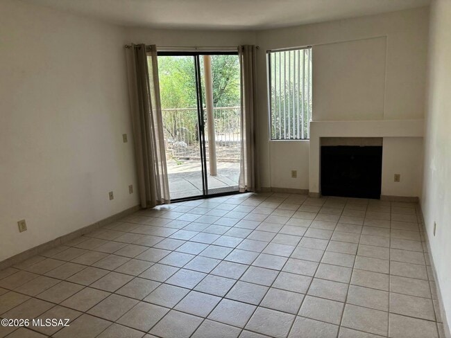 Building Photo - 5675 N Camino Esplendora