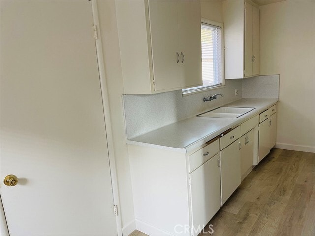 Building Photo - 731 S Almansor St