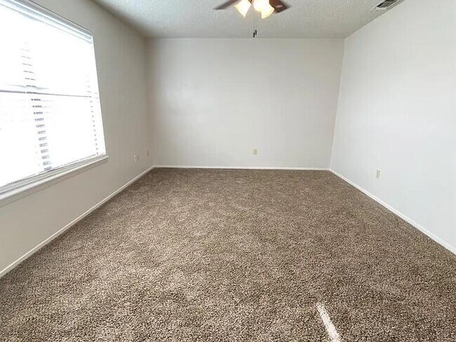 Building Photo - 6610 Hope Ave